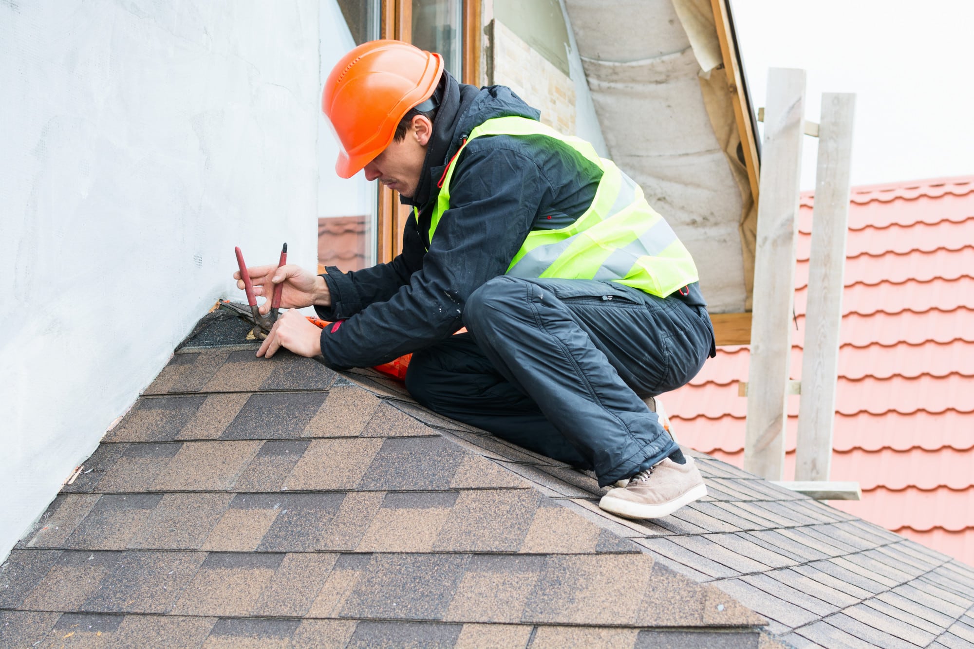 The 5 Major Signs Your Roof Needs Repair